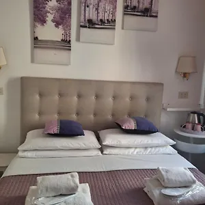 Castelfidardo 2*, Roma Italia